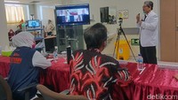 Selama ini RS Unair hanya mampu merawat empat pasien Corona. Mulai besok, RSKI dapat merawat pasien COVID-19 lebih banyak.