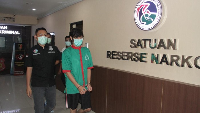 Artis Naufal Samudra ditangkap karena kasus narkotika