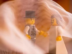 Wedding Fotografer Potret Pengantin Lego Selama Karantina