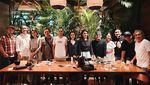 Suka Fotografi, Ini Potret Cantik Twindy Rarasari saat di Kafe Kekinian