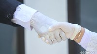 Seperti halnya dengan pernikahan yang harus digelar di ruang terbuka.