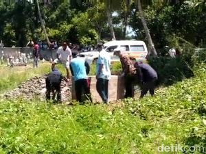 Diambil Alih Keluarga, Pemakaman PDP Corona di Sidrap Tabrak Protap WHO
