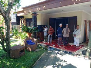 Ayah Artis Riza Shahab Meninggal
