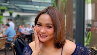 Dinda Safay berharap kasus Aditya Hasibuan bisa mendapatkan hukuman setimpal. Foto: Instagram Dinda Safay