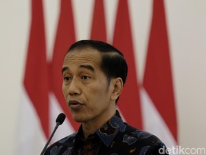 Jokowi Kaji Sanksi Kurungan-Denda untuk Pelanggar Selama PSBB