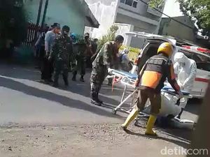 Pria Ini Pingsan Lalu Dievakuasi Petugas Ber-APD, Ternyata Epilepsi