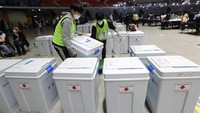 Sejumlah langkah telah diterapkan oleh pemerintah Korea Selatan, mereka berharap ini akan berlangsung aman dari COVID-19. AP Photo/Ahn Young-joon.