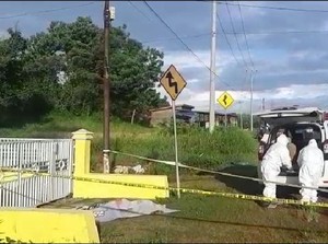 Pemotor Meninggal Kejang-kejang di Bengkulu, Dievakuasi Petugas Ber-APD