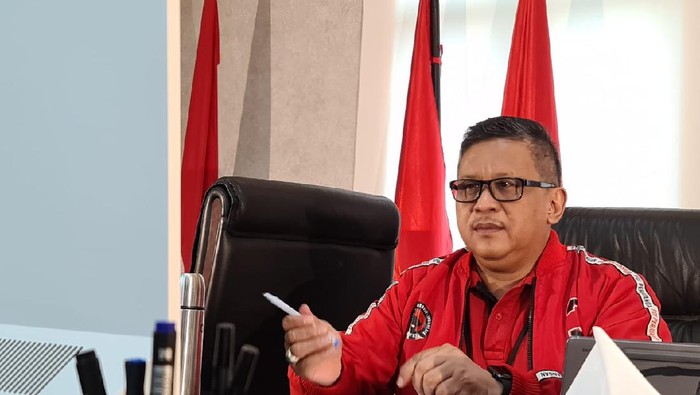 Megawati dan Hasto Teleconference