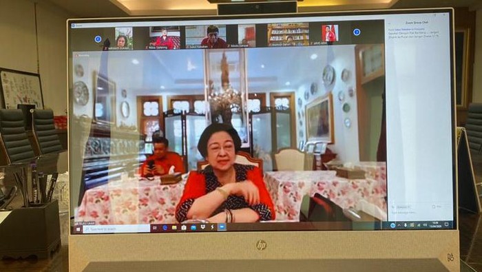 Megawati dan Hasto Teleconference