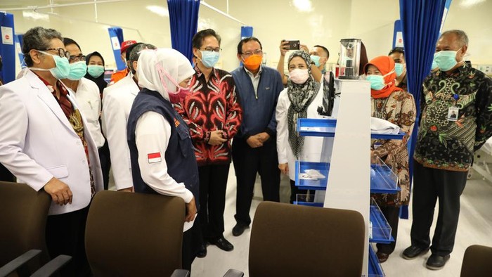 si RAISA atau Robot Medical Assistant ITS-Unair