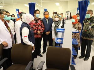 RAISA Diapresiasi, Khofifah Minta Dikembangkan Robot Serupa Tangani Pasien Corona