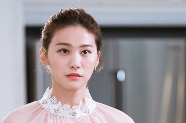 Dalam drama Korea Oh My Venus, Yoo In Young tega merebut pacar sahabat sendiri yang akan menikah. Foto: dok. Istimewa