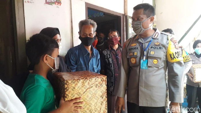 Kapolresta Bandung apresiasi bocah 10 tahun yang sumbang APD untuk paramedis