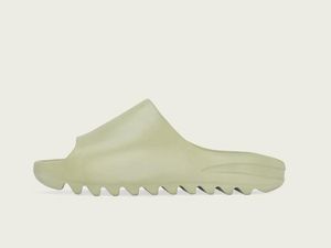 Adidas x Yeezy Rilis Sandal untuk Dipakai #dirumahaja, Mulai Rp 600 Ribu