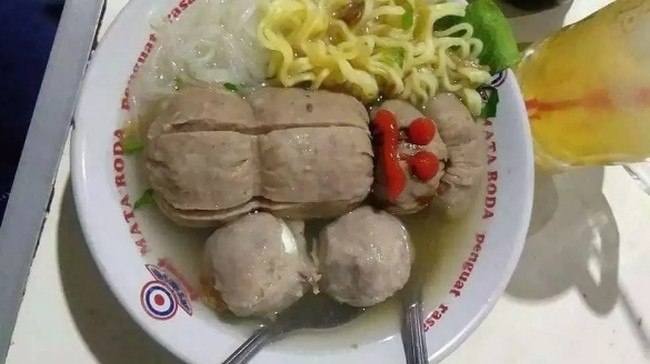 Hiii! 5 Makanan Menyeramkan yang Bentuk Jenglot hingga Kuyang