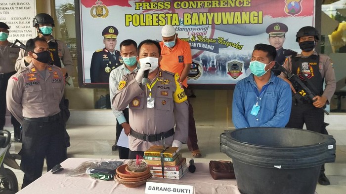 Praktek Dukun Palsu Pengganda Uang di Banyuwangi Dibongkar