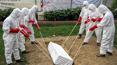 Intip Simulasi Pemakaman Jenazah Pasien Corona