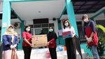 Aksi Sosial Pembagian APD di Tangsel