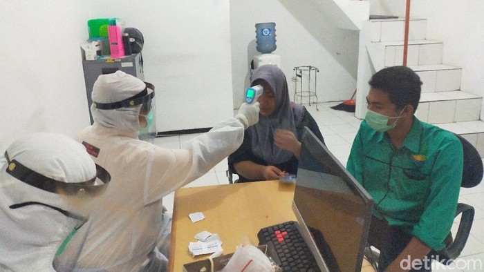 pekerja migran di banyuwangi dirapid test