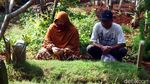 Warga Ziarah Jelang Ramadhan