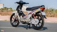 Dikutip dari News Zing, seorang pemilik Honda Supra asal kota Vinh Long, Vietnam, telah memodifikasi tunggangannya dengan spek mesin yang lebih gahar.Foto: News Zing