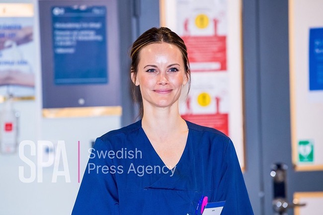 Dilansir Independent, Putri Sofia sebelumnya telah di-training tiga hari di Sophiahemmet University College di Stockholm guna membantu mengatasi virus Corona. Foto: Instagram @swedishpressagency