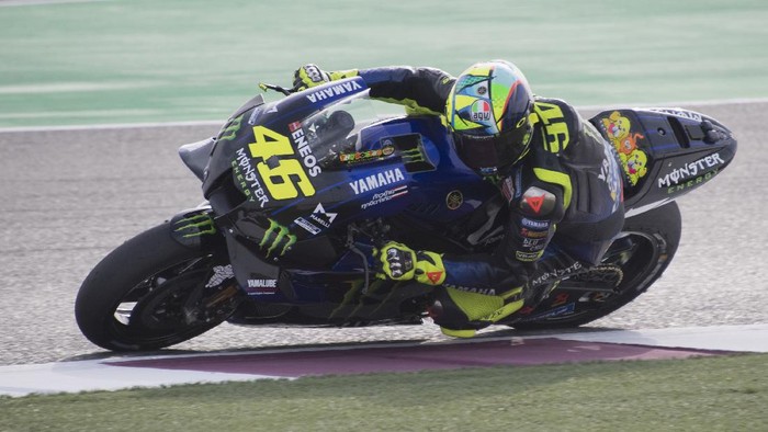 DOHA, QATAR - FEBRUARY 24:  Valentino Rossi of Italy and Monster Energy Yamaha MotoGP Team
 heads down a straight  during the MotoGP Tests at Losail Circuit on February 24, 2020 in Doha, Qatar. (Photo by Mirco Lazzari gp/Getty Images)