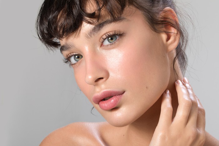 1179981130 make up natural