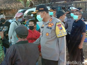 Pengunjung Pasar Hewan Situbondo Wajib Bermasker, Pintu Masuk Dijaga
