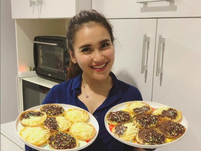 Ayu Ting Ting masak di rumah Ayu Ting Ting masak di rumah
