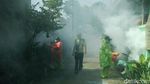 Cegah DBD, Warga Sawangan Lakukan Fogging