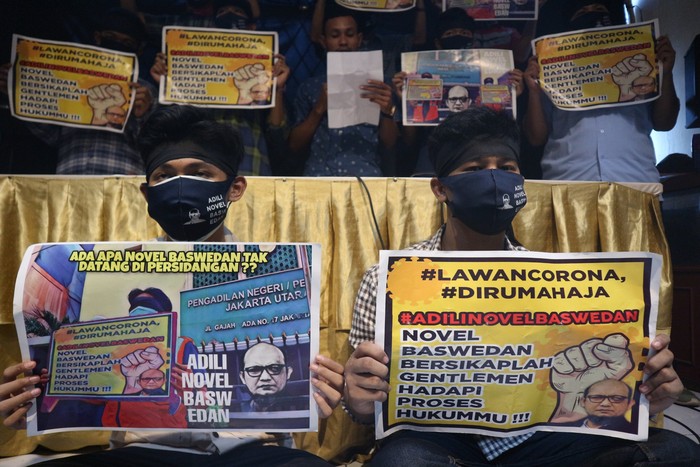 Sejumlah Aktivis Gugat Novel menggelar konferensi pers dan aksi peduli COVID-19 mendesak Kejagung tuntaskan kasus sarang burung walet. Foto Dok.AGN