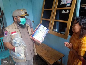 Walkot Bengkulu Antar Sembako ke Warga, Minta Tetap di Rumah