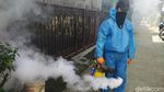 Cegah DBD, Warga Sawangan Lakukan Fogging
