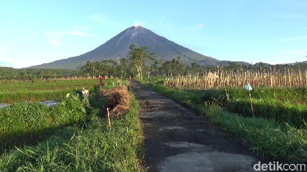 Gunung Semeru Gunung Semeru.