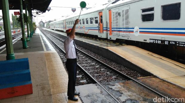KA melintasi wilayah Daop 5 Purwokerto