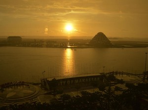 7 Rekomendasi Hotel di Sekitar Pantai Losari Makassar yang Populer