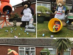 Tingkah Lucu Dua Beruang Raksasa Saat Karantina di Rumah