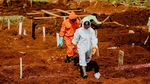 Pekerja Makam Kini Dapat Bantuan APD