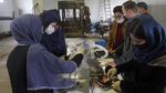 Gadis Afghan Ini Bikin Ventilator dari Suku Cadang Mobil Toyota