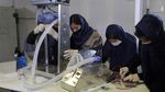 Gadis Afghan Ini Bikin Ventilator dari Suku Cadang Mobil Toyota