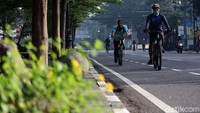 Tiga hari menuju penerapan Pembatasan Sosial Berskala Besar (PSBB) di Kota Bandung pada Rabu, (22/4/2020) mendatang, warga masih tetap beraktivitas.
