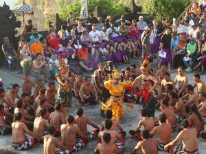 Makna Kasih Dalam Tari Kecak Bali