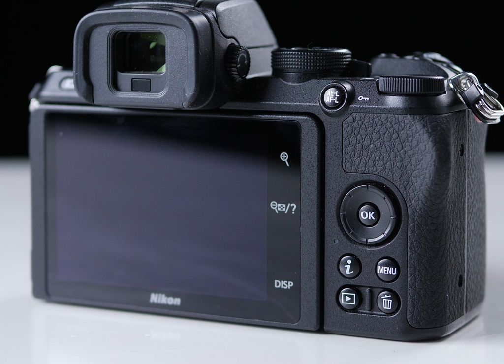 Review kamera Nikon Z50.