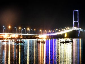 Jembatan Suramadu yang Tak Lagi Semanis Madu