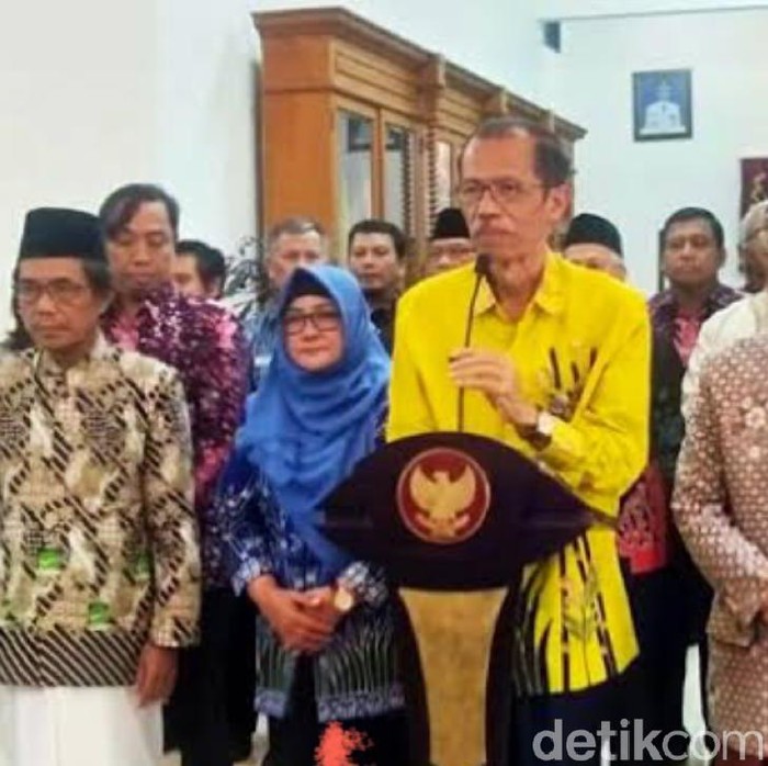 Pemkab Magetan menyiapkan anggaran Rp 120 miliar dalam percepatan penanganan Corona. Anggaran itu hasil pengurangan, pergeseran dan pengalihan yang difokuskan (refocusing).