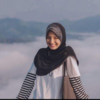 Tak sedikit netizen terutama dari Indonesia mengagumi pesona Sanwanee dengan membanjiri komentar di postingan Instagramnya. Foto: Instagram