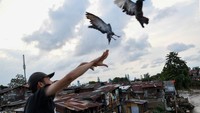 IMF memperkirakan pertumbuhan ekonomi Indonesia 2020 hanya 0,5 persen sebagai imbas dari pandemi COVID-19, tapi pada 2021 diperkirakan akan bangkit dengan tingkat pertumbuhan mencapai 8,2 persen. ANTARA FOTO/M Risyal Hidayat.