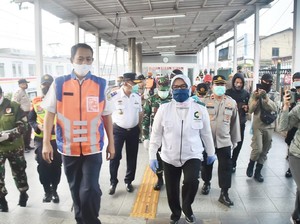 PSBB Bodebek Diperpanjang, Bupati Bogor Minta agar Penumpang KRL Diseleksi